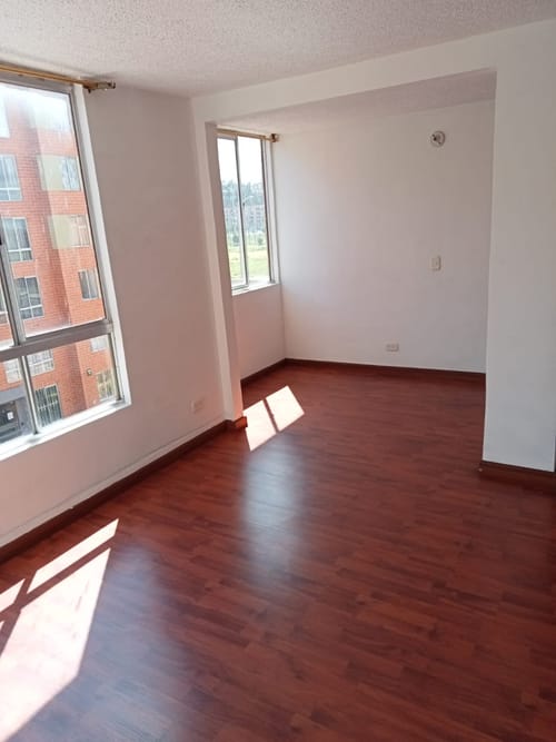 Apartamento de 3 alcobas en venta en Ciudad Verde, Soacha, 42 m² · foto 2 de 14
