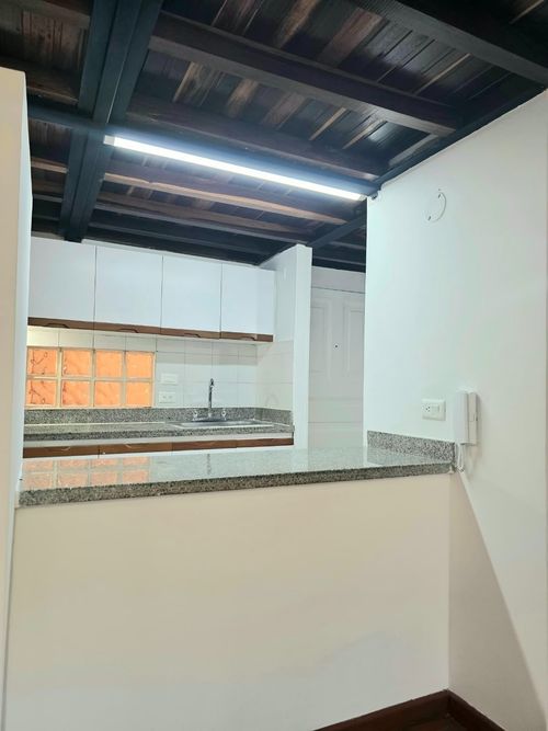 Apartamento de 2 alcobas en venta en Verbenal San Antonio, Bogotá, 72 m² · foto 9 de 24