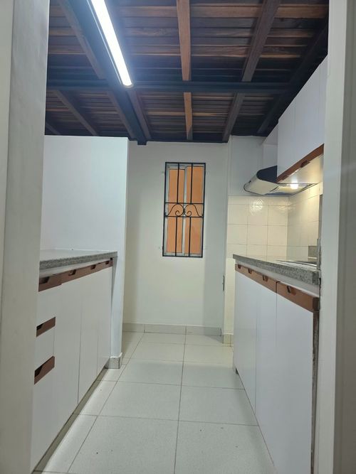 Apartamento de 2 alcobas en venta en Verbenal San Antonio, Bogotá, 72 m² · foto 10 de 24