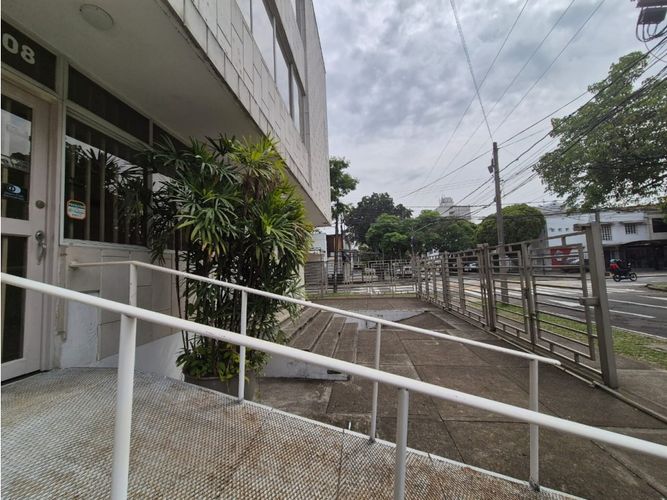 Edificio en venta en San Vicente, Cali, 656 m² · foto 4 de 24
