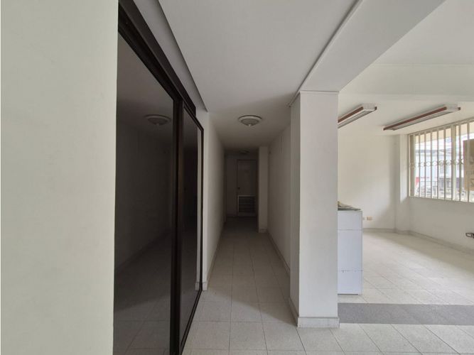 Edificio en venta en San Vicente, Cali, 656 m² · foto 10 de 24