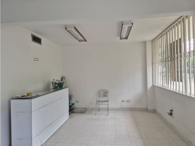 Edificio en venta en San Vicente, Cali, 656 m² · foto 12 de 24