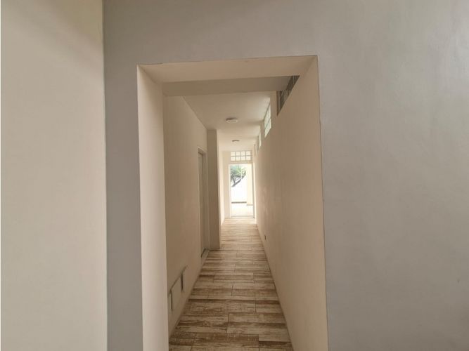 Edificio en venta en San Vicente, Cali, 656 m² · foto 15 de 24
