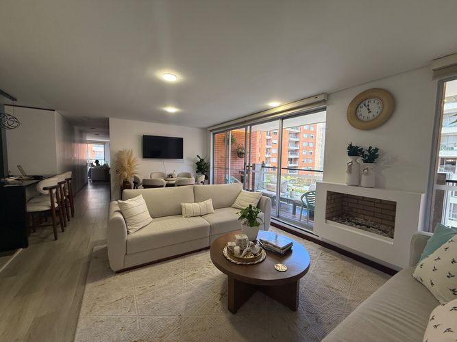 Apartamento en venta en Alejandria, Bogotá · foto 2 de 11