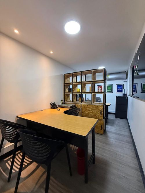 Oficina en arriendo en San Vicente, Cali, 221 m² · foto 7 de 24