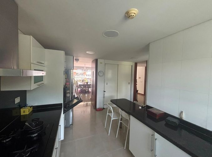 Apartamento de 3 alcobas en venta en Pance, Cali, 218 m² · foto 3 de 21