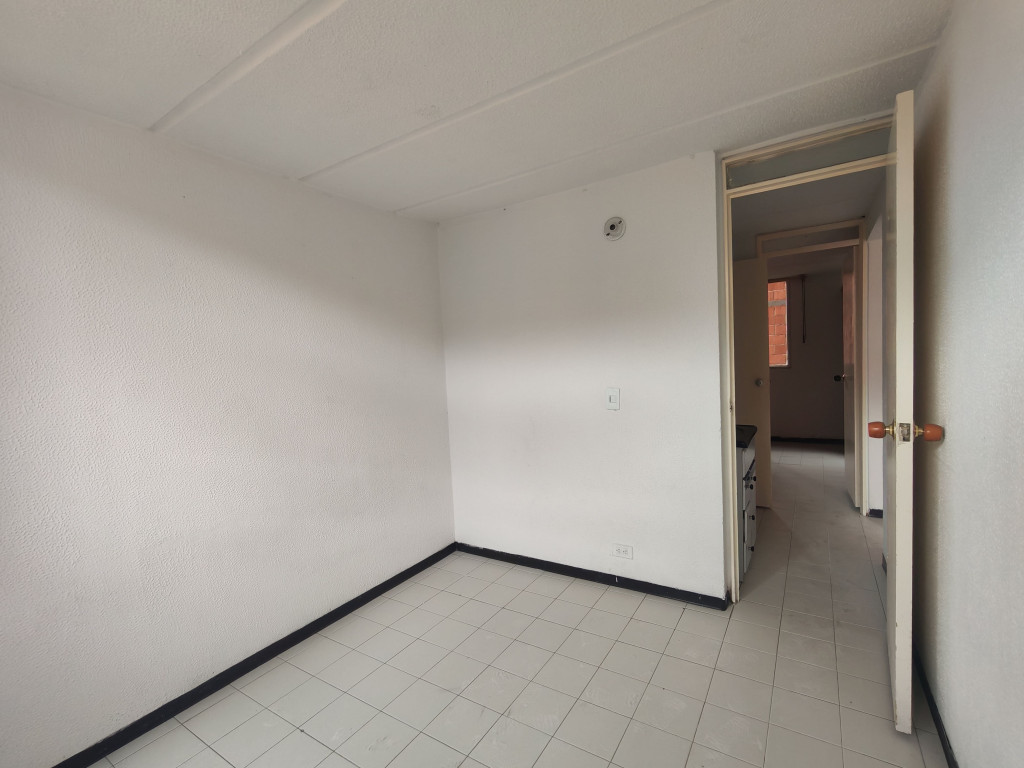 Apartamento en venta en Buenos Aires, Bogotá · foto 3 de 15
