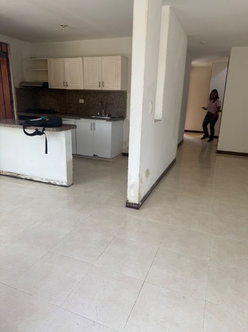 Casa de 3 alcobas en venta en El Castillo, Jamundí, 201 m² · foto 17 de 24