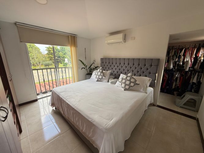 Casa de 3 alcobas en venta en El Castillo, Jamundí, 201 m² · foto 16 de 24