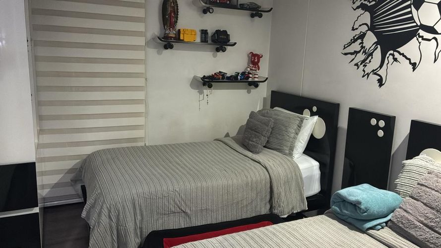 Apartamento de 3 alcobas en venta en Ciudad Salitre Oriental, Bogotá, 130 m² · foto 8 de 16