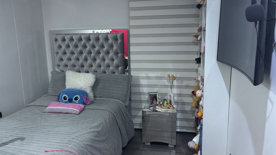 Apartamento de 3 alcobas en venta en Ciudad Salitre Oriental, Bogotá, 130 m² · foto 12 de 16