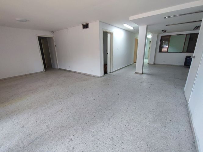 Casa de 7 alcobas en venta en San Vicente, Cali, 440 m² · foto 21 de 24
