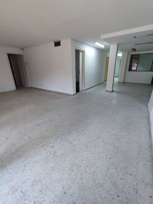 Casa de 7 alcobas en venta en San Vicente, Cali, 440 m² · foto 22 de 24