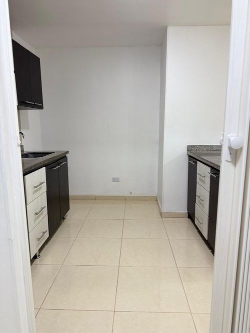 Apartamento de 3 alcobas en venta en San Isidro, Manizales, 40 m² · foto 7 de 12