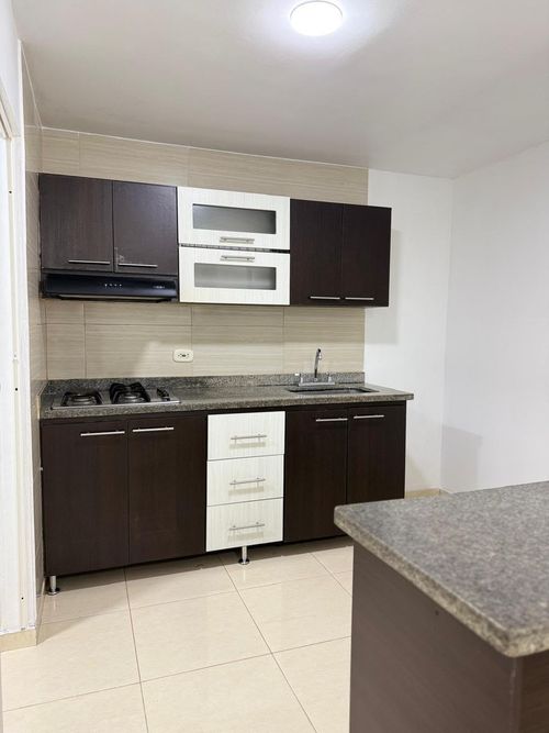 Apartamento de 3 alcobas en venta en San Isidro, Manizales, 40 m² · foto 5 de 12