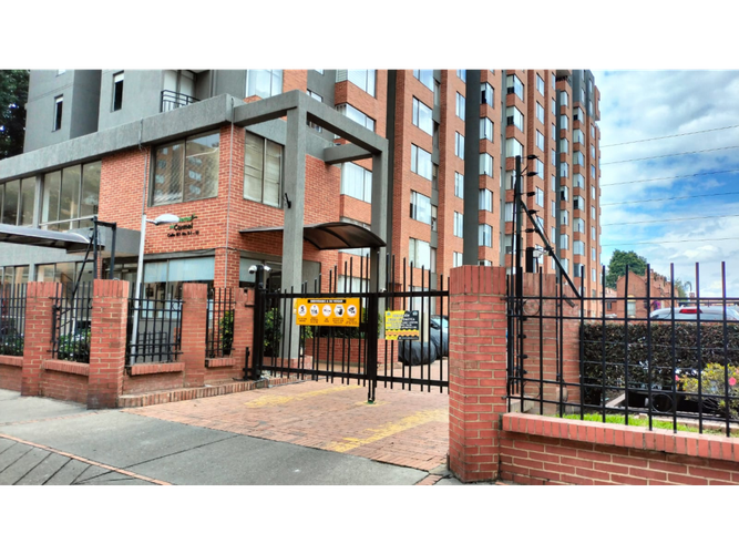 Apartamento de 4 alcobas en venta en Britalia, Bogotá, 133 m² · foto 19 de 24