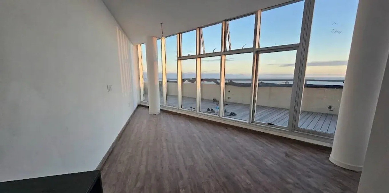 ALQUILER EN CIUDAD VIEJA 1 DORMITORIO, MODERNO CON TERRAZA, LAVADERO, COWORK Y SUM