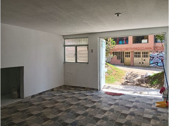 Casa de 5 alcobas en venta en Galicia, Bogotá, 180 m² · foto 13 de 23