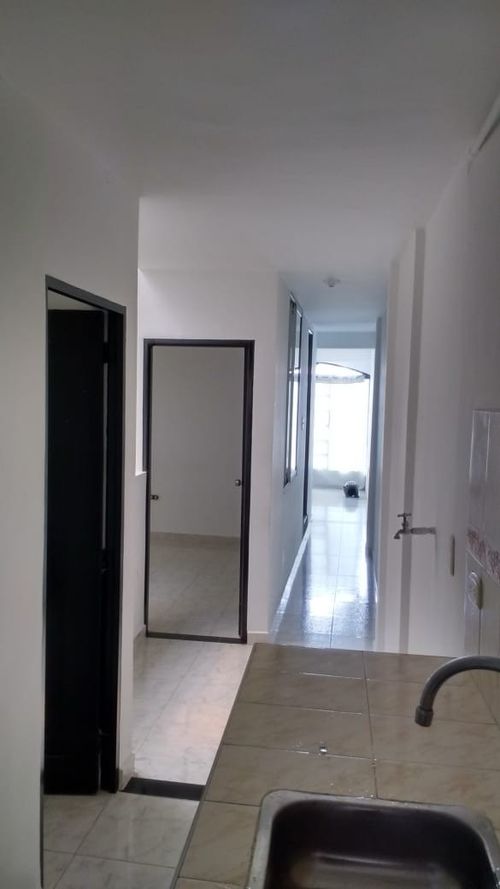 Casa de 6 alcobas en venta en Armenia, 211 m² · foto 3 de 23