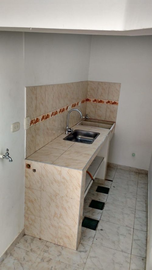 Casa de 6 alcobas en venta en Armenia, 211 m² · foto 18 de 23