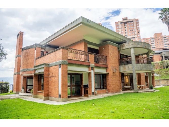 Casa de 4 alcobas en venta en El Tesoro, Medellín, 800 m² · foto 5 de 24