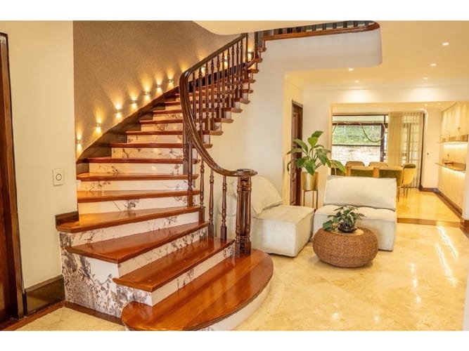 Casa de 4 alcobas en venta en El Tesoro, Medellín, 800 m² · foto 7 de 24