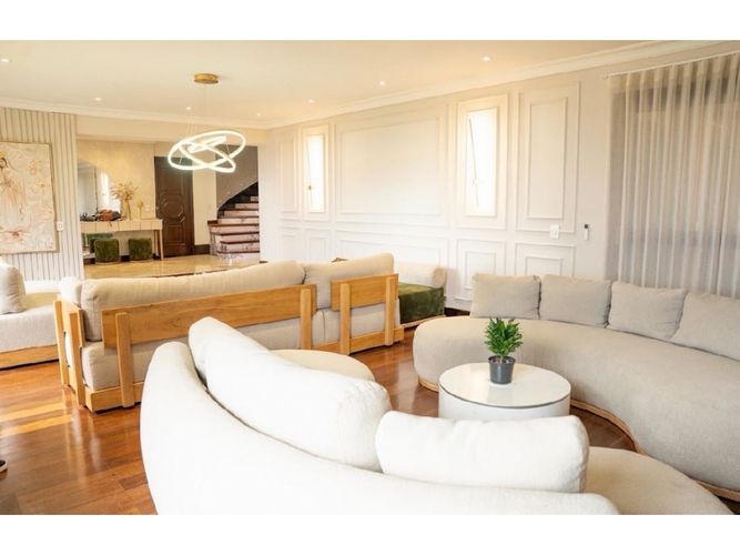Casa de 4 alcobas en venta en El Tesoro, Medellín, 800 m² · foto 8 de 24