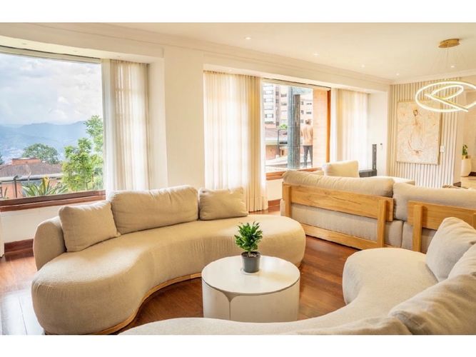 Casa de 4 alcobas en venta en El Tesoro, Medellín, 800 m² · foto 9 de 24