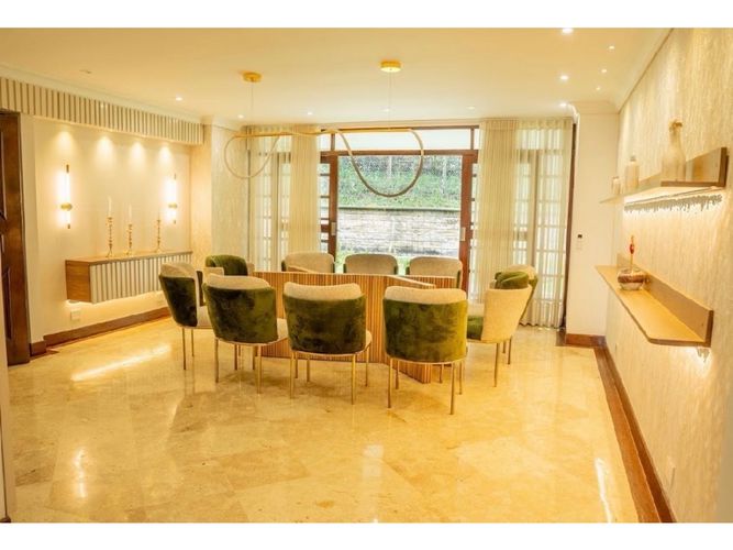 Casa de 4 alcobas en venta en El Tesoro, Medellín, 800 m² · foto 11 de 24