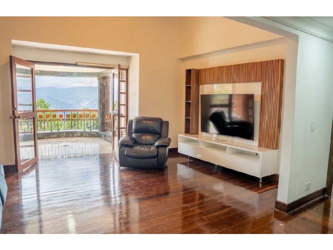 Casa de 4 alcobas en venta en El Tesoro, Medellín, 800 m² · foto 16 de 24