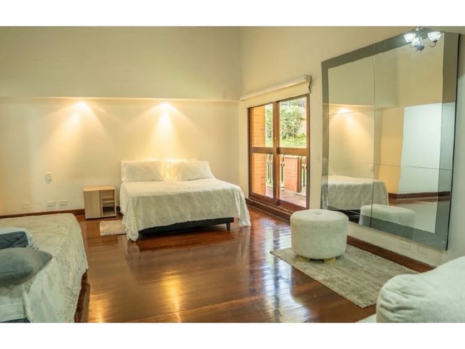 Casa de 4 alcobas en venta en El Tesoro, Medellín, 800 m² · foto 17 de 24