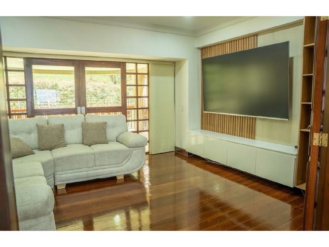 Casa de 4 alcobas en venta en El Tesoro, Medellín, 800 m² · foto 19 de 24