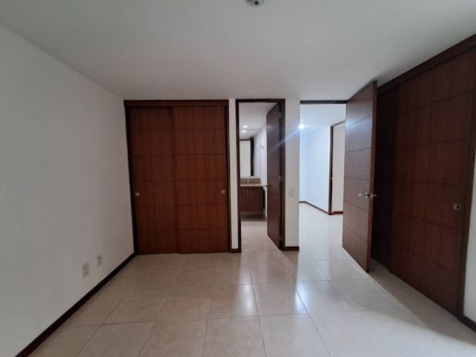 Apartamento de 3 alcobas en arriendo en Zuñiga, Medellín, 91 m² · foto 23 de 24