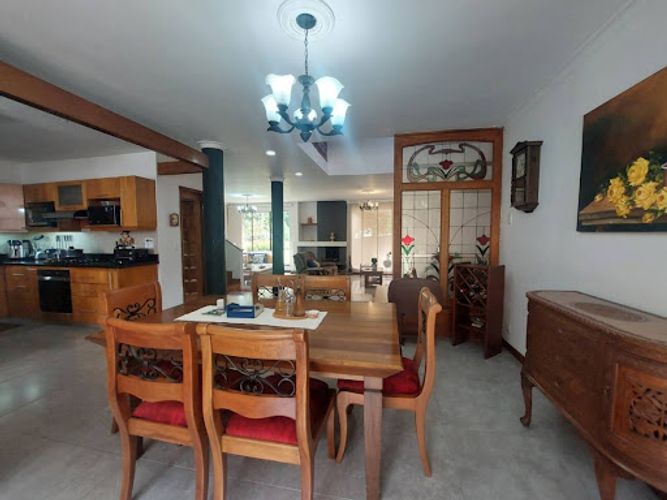 Casa de 3 alcobas en venta en Cola Del Zorro, Medellín, 255 m² · foto 6 de 20