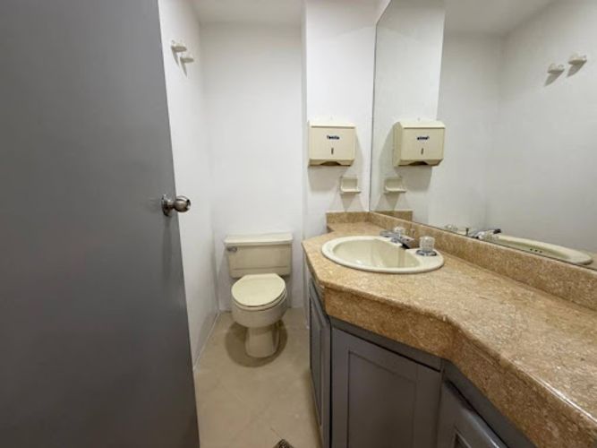 Oficina en arriendo en Milla De Oro, Medellín, 64 m² · foto 3 de 9