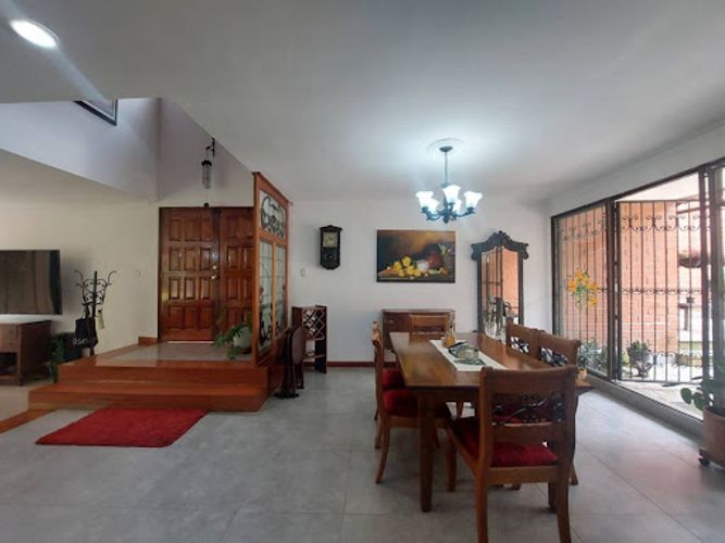 Casa de 3 alcobas en venta en Cola Del Zorro, Medellín, 255 m² · foto 11 de 20