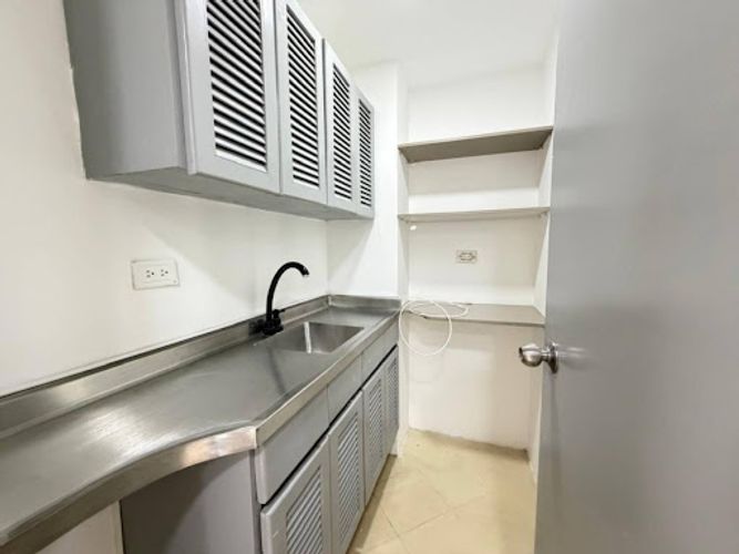 Oficina en arriendo en Milla De Oro, Medellín, 64 m² · foto 6 de 9