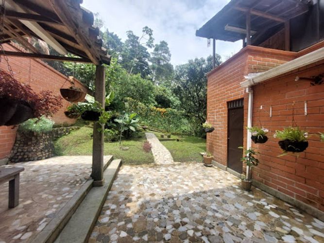 Casa de 3 alcobas en venta en Cola Del Zorro, Medellín, 255 m² · foto 13 de 20