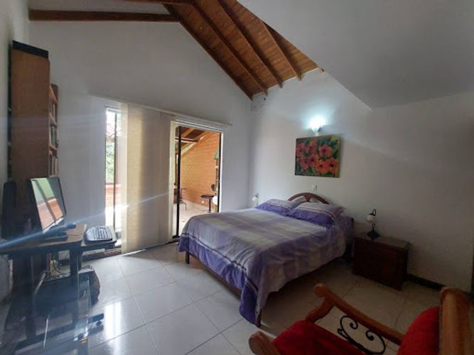 Casa de 3 alcobas en venta en Cola Del Zorro, Medellín, 255 m² · foto 16 de 20