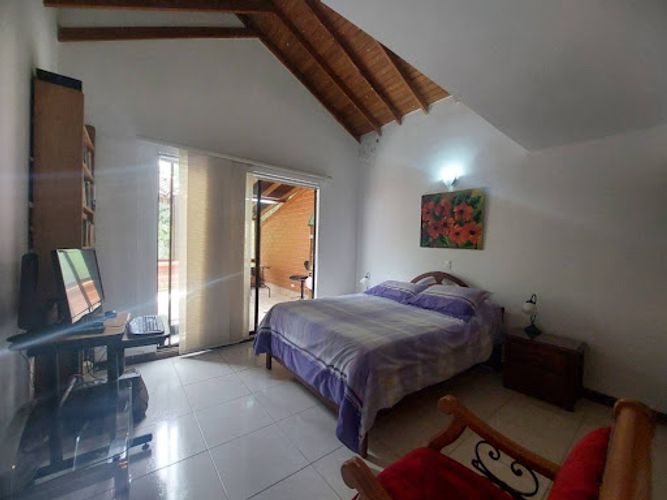 Casa de 3 alcobas en venta en Cola Del Zorro, Medellín, 255 m² · foto 20 de 20