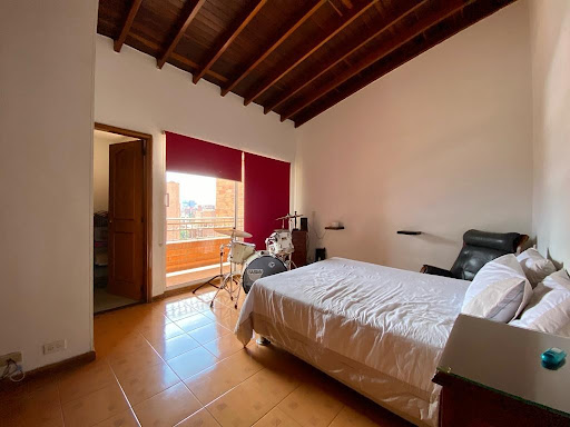 Apartamento en venta en Laureles, Medellín · foto 7 de 21