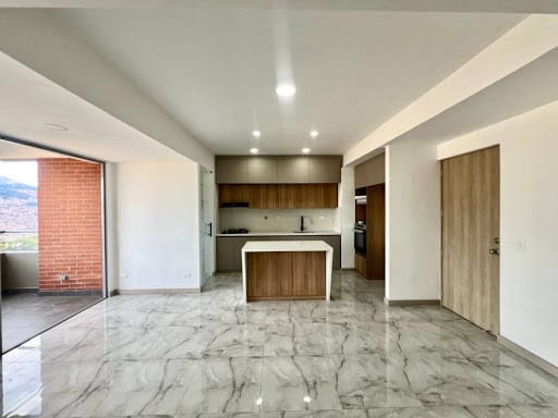 Apartamento de 3 alcobas en venta en Cabañitas, Bello, 91 m² · foto 2 de 17