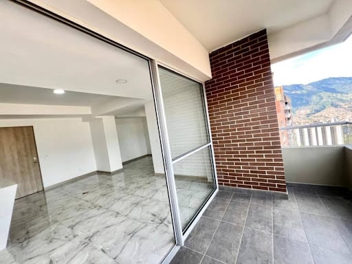 Apartamento de 3 alcobas en venta en Cabañitas, Bello, 91 m² · foto 6 de 17