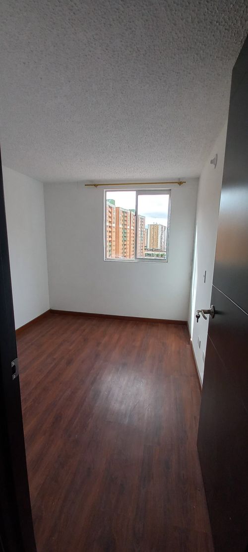 Apartamento de 3 alcobas en arriendo en La Prosperidad, Madrid, 50 m² · foto 21 de 24