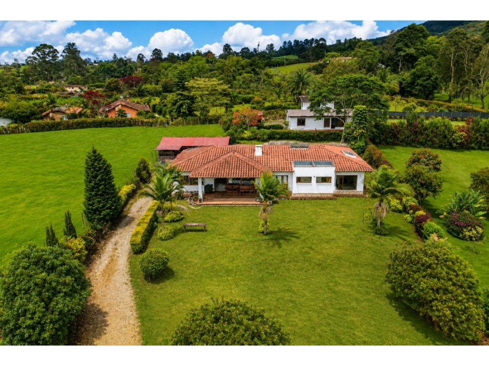5BR Country House in Pontezuela (260 m²) for Sale