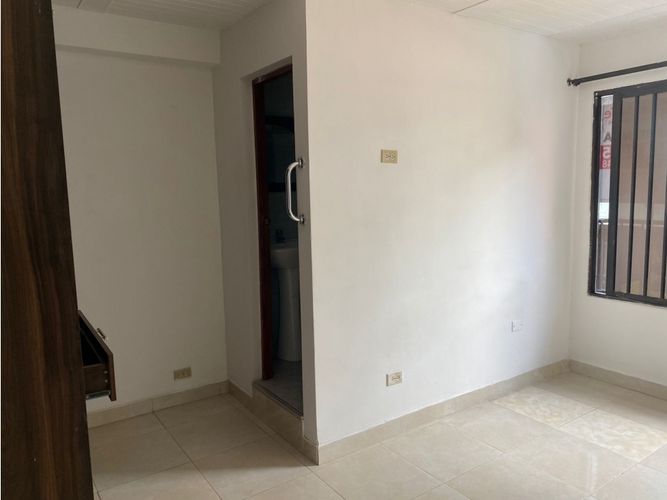 Casa de 3 alcobas en venta en Belén Aliadas, Medellín, 78 m² · foto 8 de 18