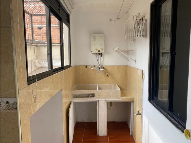 Casa de 3 alcobas en venta en Belén Aliadas, Medellín, 78 m² · foto 14 de 18