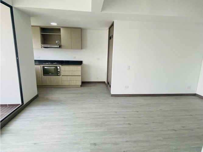Apartamento de 2 alcobas en arriendo en Las Palmas, Medellín, 75 m² · foto 2 de 20