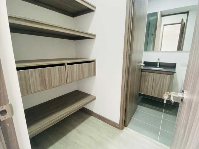 Apartamento de 2 alcobas en arriendo en Las Palmas, Medellín, 75 m² · foto 10 de 20