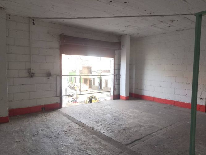 Bodega en venta en Laureles, Medellín, 130 m² · foto 2 de 14